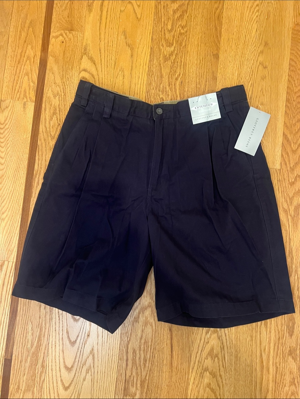 New Geoffrey Beene Men's Navy Pleated Cotton Shorts